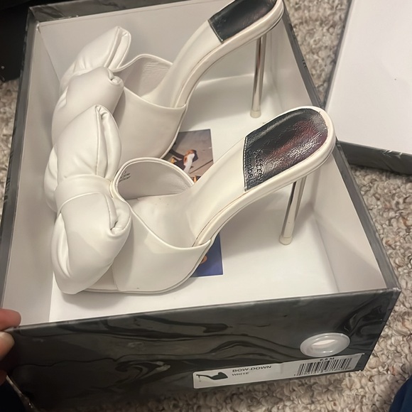Jeffrey Campbell Bow heels - Picture 3 of 5